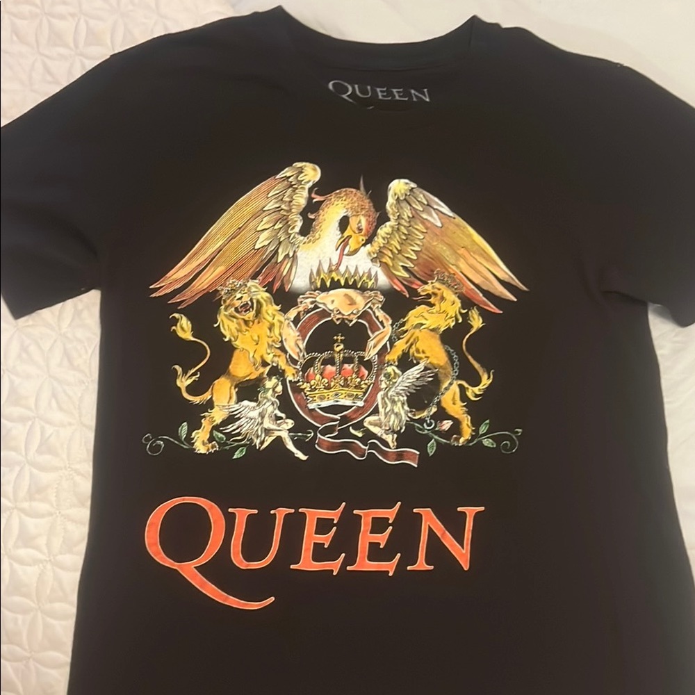 Target Black Short Sleeve Tee with Eagle Graphic and Queen Print